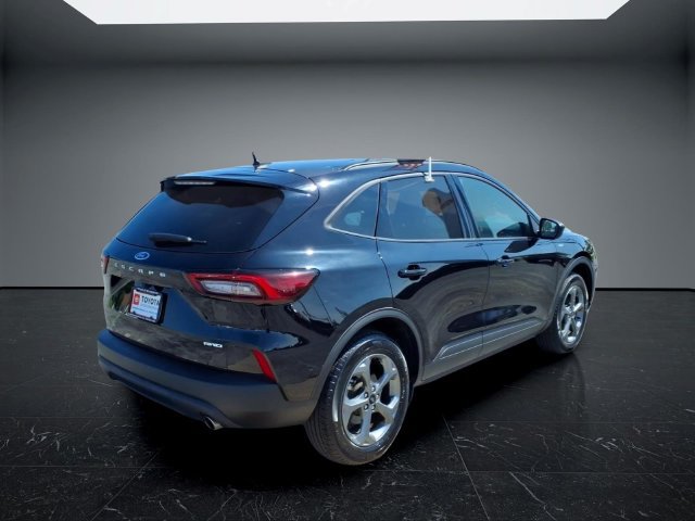 Used 2026 Ford Escape ST-Line AWD/4WD image 3