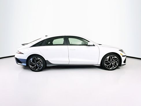 Used 2024 Hyundai Ioniq 6 SEL RWD image 10