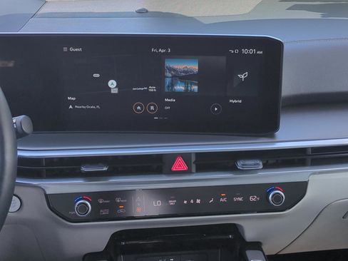 Certified 2025 Kia Sorento SX Prestige image 17