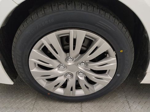 Used 2022 Toyota Corolla SE image 31