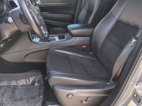 Used 2021 Jeep Grand Cherokee Laredo X image 17