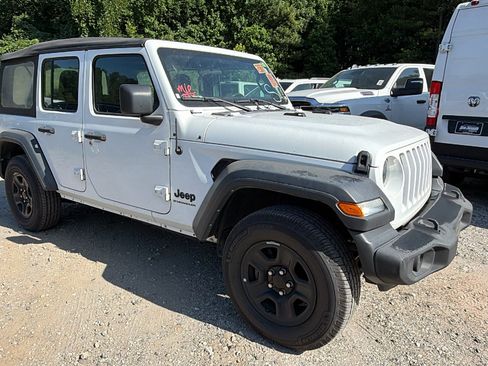 Used 2023 Jeep Wrangler Unlimited Sport AWD/4WD image 5