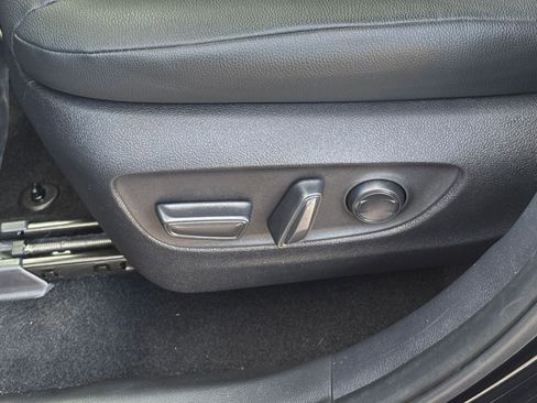 Used 2025 Toyota Grand Highlander FWD image 23