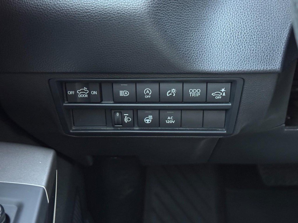 Used 2022 Toyota Tundra SR5 w/ Advanced Technology Package AWD/4WD image 19