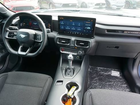 Certified 2025 Ford Mustang Coupe RWD image 6