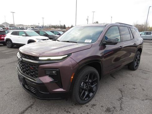 New 2026 Chevrolet Traverse RS w/ LPO, Floor Liner Package image 7