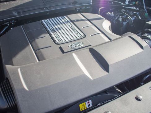 New 2026 Land Rover Defender 130 V8 AWD/4WD image 24