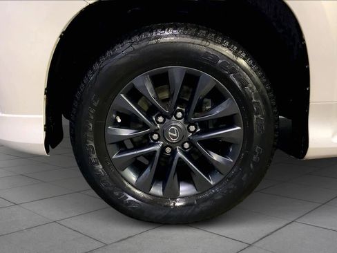 Certified 2023 Lexus GX 460 Premium w/ Premium Package image 10