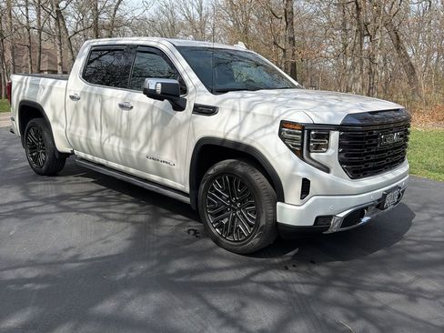 Used 2022 GMC Sierra 1500 Denali Ultimate image 4
