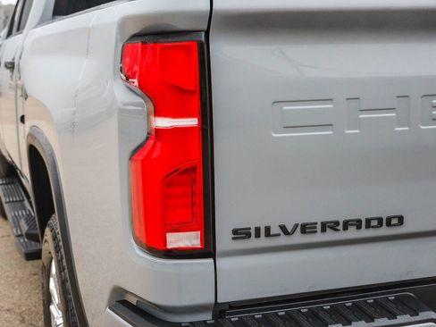 Used 2024 Chevrolet Silverado 2500 LTZ w/ LTZ Plus Package image 12