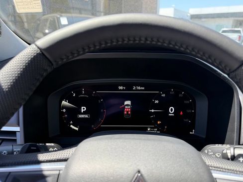New 2026 Mitsubishi Outlander SE FWD image 23