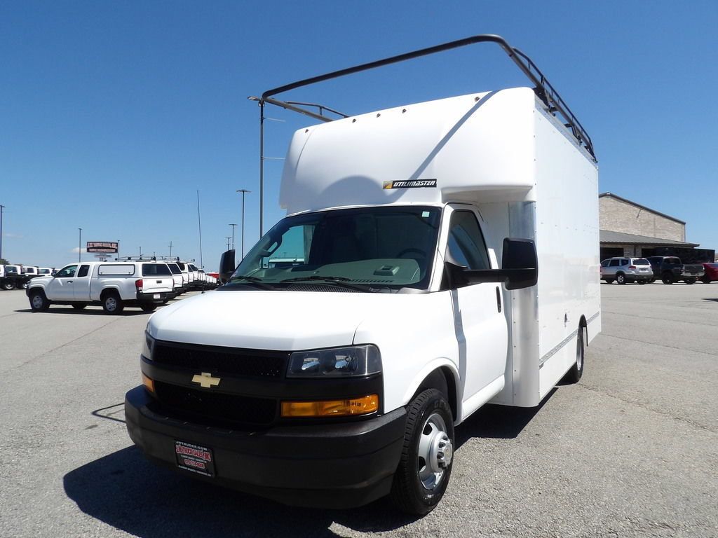 Used 2021 Chevrolet Express 3500 w/ Power Convenience Package RWD image 50