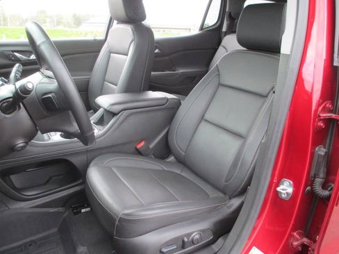 Used 2023 GMC Acadia SLT w/ Technology Package image 21