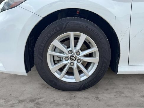 Certified 2025 Toyota Camry LE FWD image 9