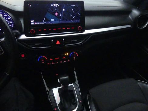 Used 2022 Kia Forte GT-Line image 13