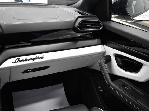 Used 2024 Lamborghini Urus S AWD/4WD image 26