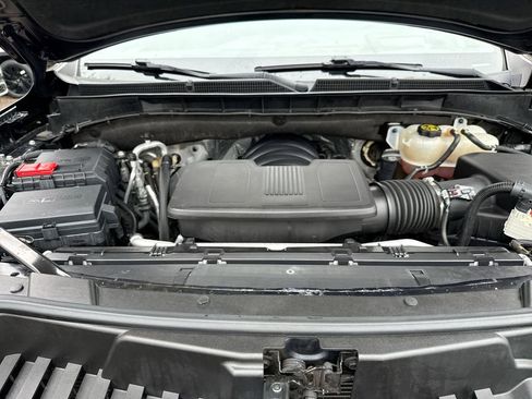 Used 2021 GMC Yukon Denali w/ Denali Premium Package image 18