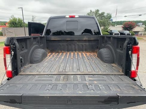 Used 2018 Ford F350 Platinum w/ Platinum Ultimate Package AWD/4WD image 20