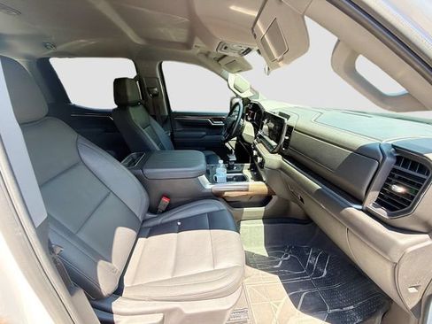 Used 2025 Chevrolet Silverado 1500 RST w/ Convenience Package II AWD/4WD image 13