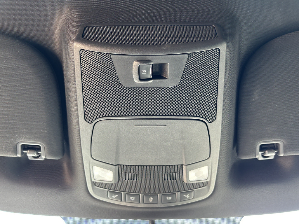 Used 2018 Ford F150 XLT w/ Equipment Group 302A Luxury AWD/4WD image 17