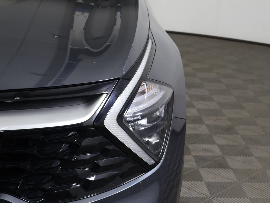 Used 2023 Kia Sportage EX FWD image 14