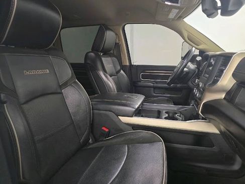 Used 2022 RAM 2500 Laramie AWD/4WD image 16