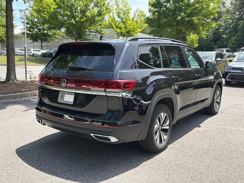 Used 2026 Volkswagen Atlas SE FWD image 7