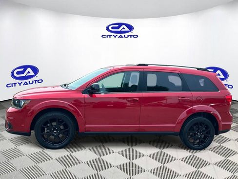 Used 2019 Dodge Journey SE FWD image 7