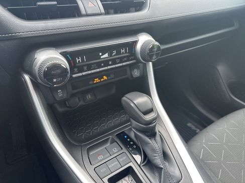 Used 2023 Toyota RAV4 XLE image 21