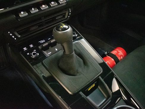 Certified 2022 Porsche 911 GT3 image 28