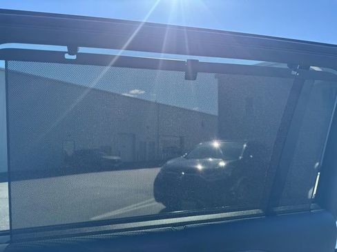 Used 2022 Jeep Grand Cherokee L Overland w/ Luxury Tech Group IV image 51