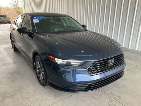 Certified 2023 Honda Accord EX image 27