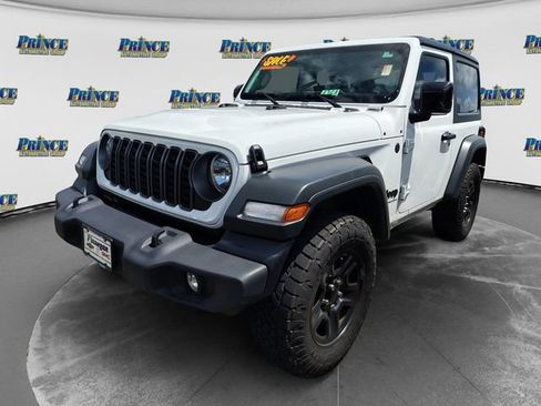 Used 2025 Jeep Wrangler Sport AWD/4WD image 7