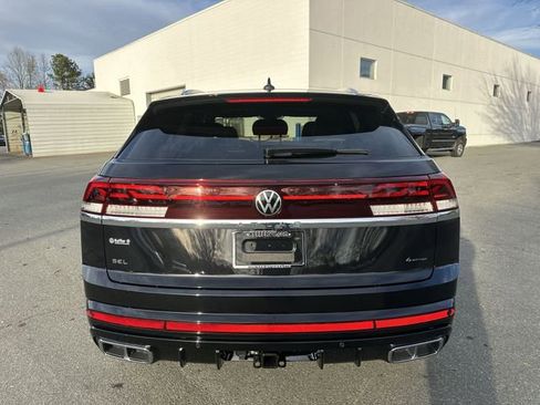 New 2026 Volkswagen Atlas Cross Sport SEL Premium R-Line image 4