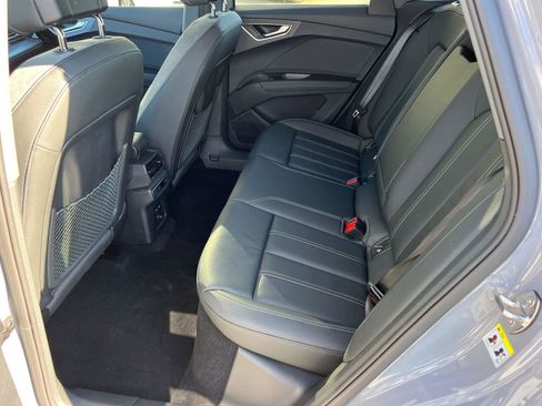 Used 2024 Audi Q4 e-tron Premium Plus image 21