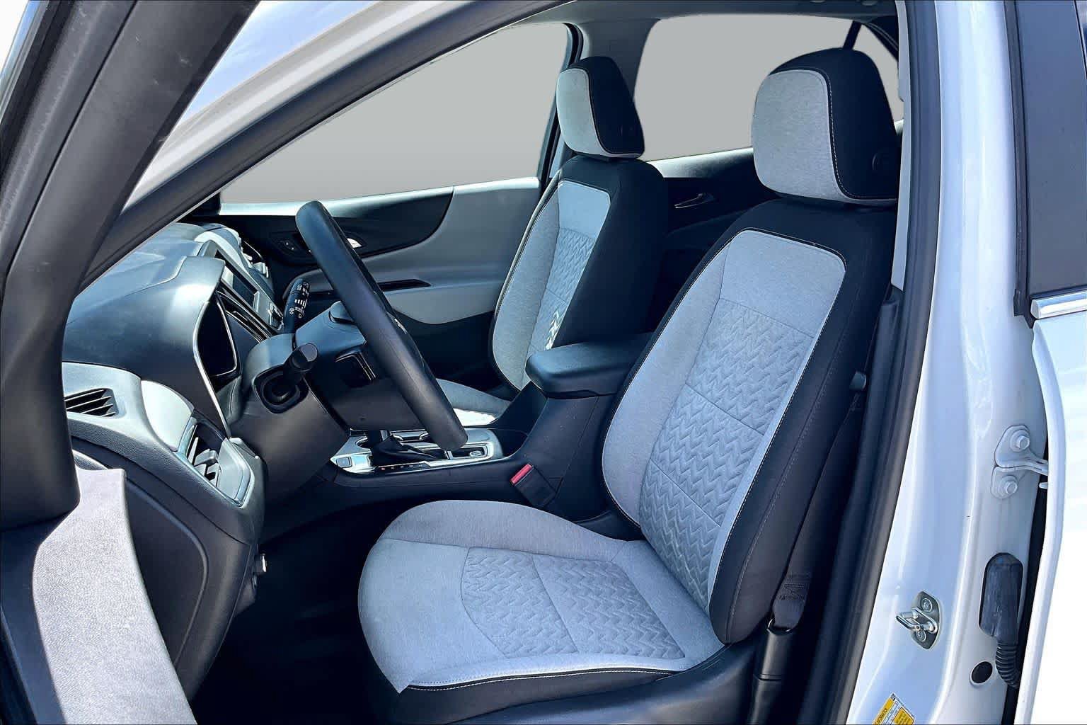 Used 2023 Chevrolet Equinox LT AWD/4WD image 15