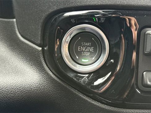 New 2026 GMC Sierra 1500 Elevation image 25