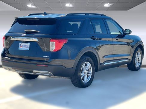 Used 2023 Ford Explorer XLT w/ Equipment Group 202A image 9