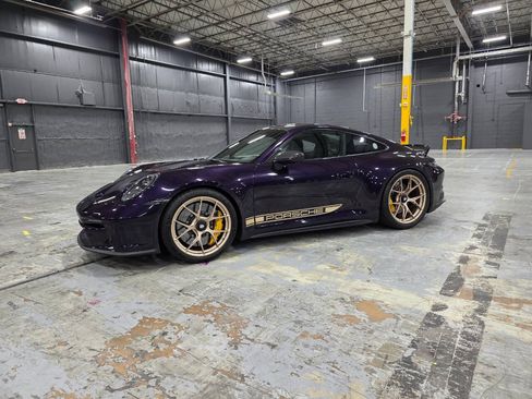 Used 2022 Porsche 911 GT3 RWD image 2