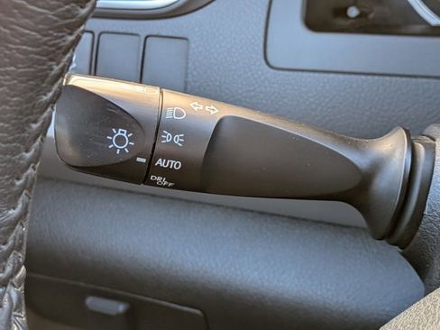 Used 2017 Toyota Camry XSE w/ Moonroof Package image 14