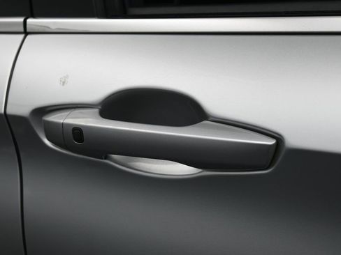 Used 2022 Mitsubishi Outlander SEL image 28