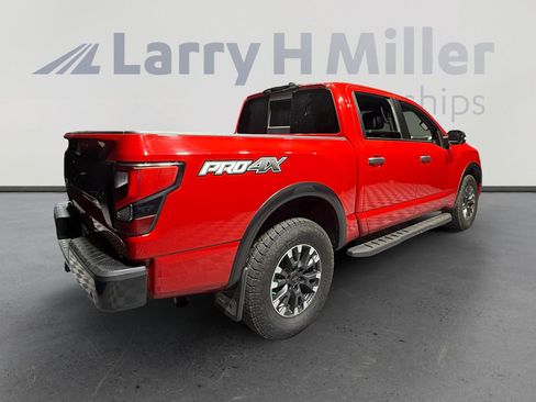Used 2022 Nissan Titan PRO-4X w/ Pro-4x Convenience Package AWD/4WD image 5