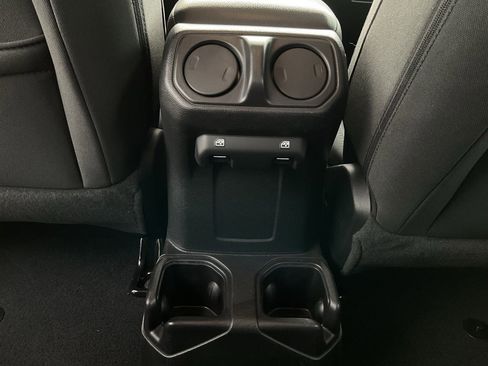 Used 2022 Jeep Gladiator Sport image 19