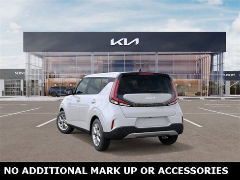 New 2025 Kia Soul LX w/ LX Technology Package image 4