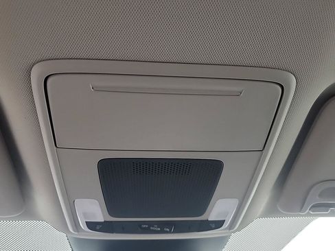 Certified 2025 Honda Pilot EX-L image 23
