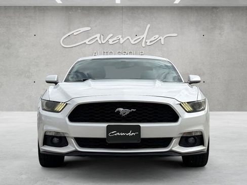 Used 2017 Ford Mustang Coupe image 18
