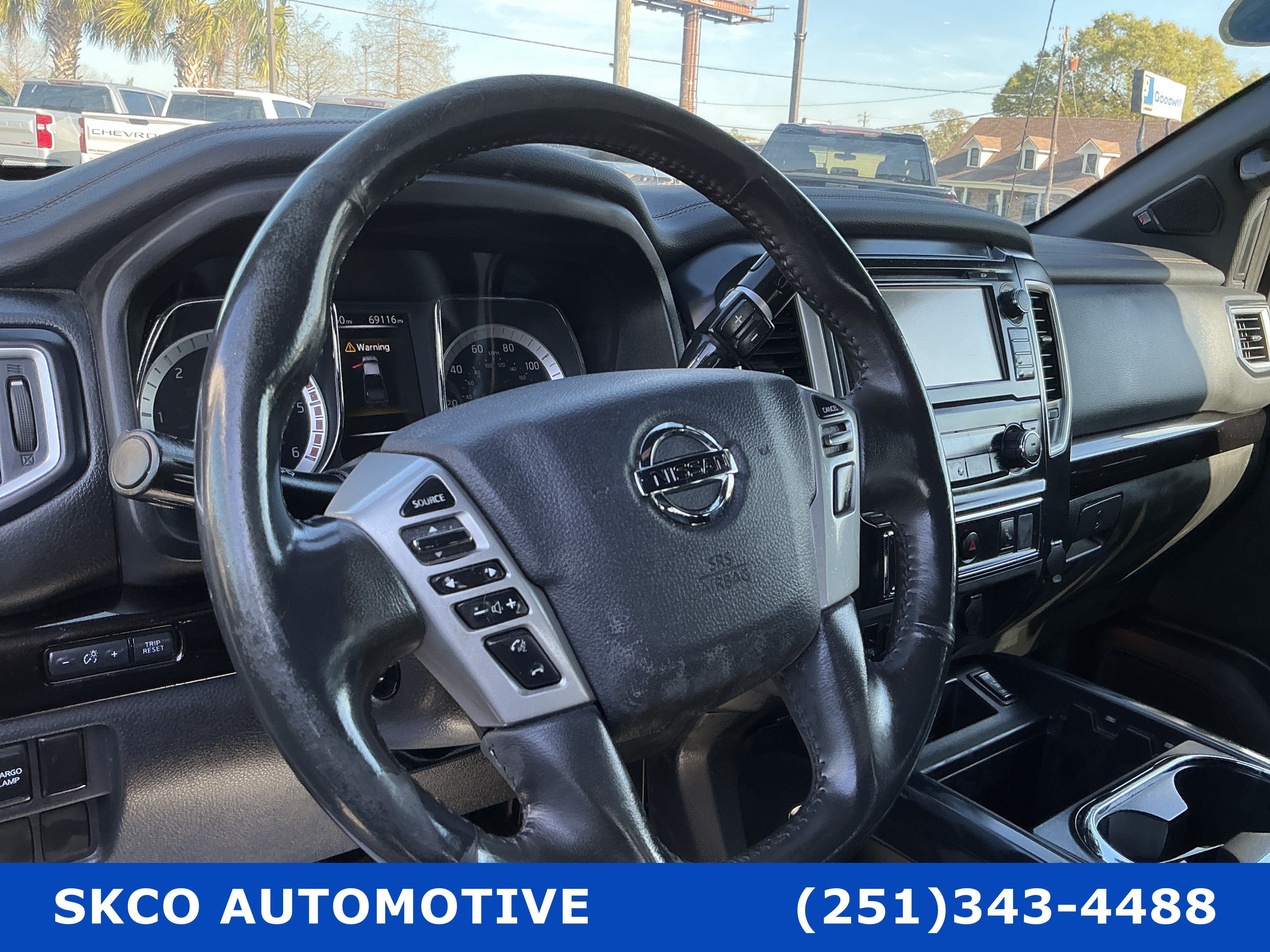Used 2018 Nissan Titan SL w/ Midnight Edition AWD/4WD image 19