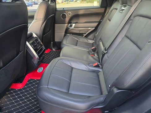 Used 2019 Land Rover Range Rover Sport HSE AWD/4WD image 17