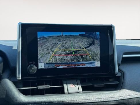 Certified 2025 Toyota RAV4 XLE AWD/4WD image 5