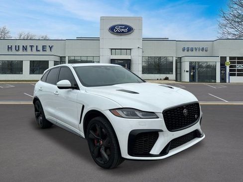 Used 2023 Jaguar F-PACE SVR AWD/4WD image 3